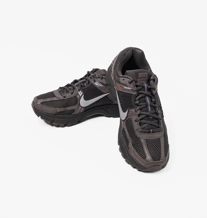 Кроссовки мужские Nike Zoom Vomero 5 Cave Stone Brown HF5493-201