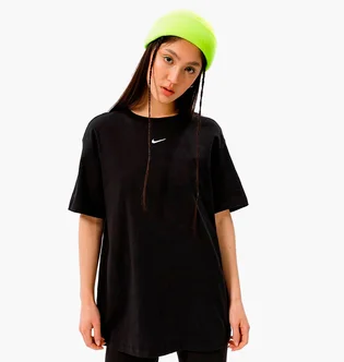 Футболка женская Nike T-Shirt W Nsw Essntl Tee Bf Lbr Black DN5697-010