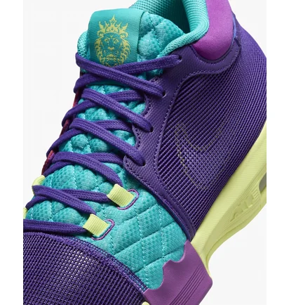 Кросівки унісекс Nike Lebron Witness 8 Violet FB2239-500