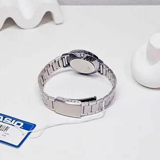 Часы женские Casio General Collection LTP-VT03D-4B