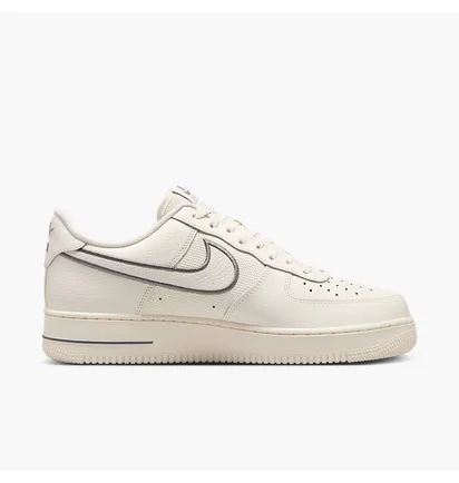 Кроссовки мужские Nike Air Force 1 07 White IB7677-101