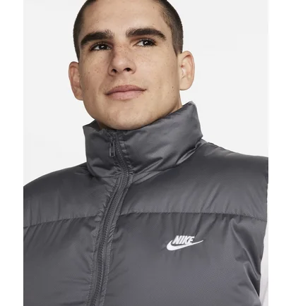 Жилетка чоловіча Nike Sportswear Club Primaloft® Water-Repellent Puffer Vest Grey FB7373-068