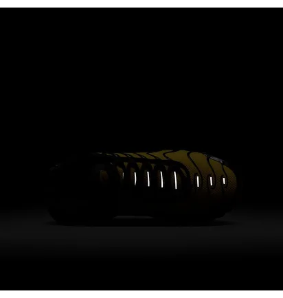 Кроссовки детские Nike Air Max Plus Gs. Yellow/Black IF6167-700