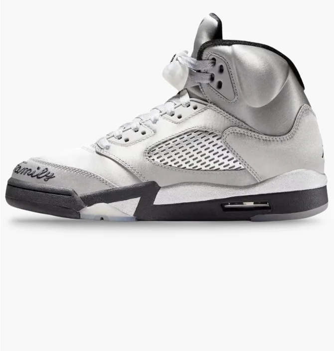 Кроссовки женские Air Jordan 5 Retrо Metallic IO2038-001