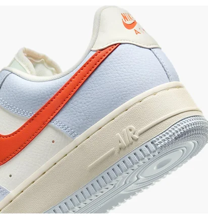 Кроссовки женские Nike Air Force 1 07 WomenS Shoes White/Blue HV0843-085