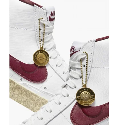 Кросівки жіночі Nike Wmns Blazer Mid `77 Se Hang Tag Holster White Dv7003-100