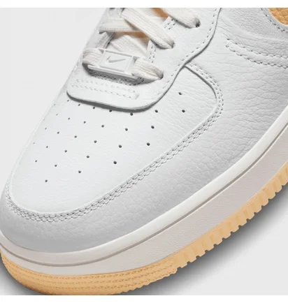 Кросівки жіночі Nike Air Force 1 Sculpt White DV7454-100