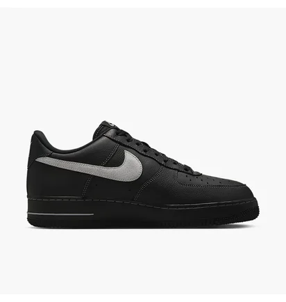 Кросівки унісекс Nike Air Force 1 07 Lv8 Black HQ2037-006