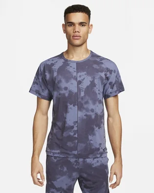 Футболка мужская Nike Dri-Fit MenS Allover Print Short-Sleeve Yoga Top Violet DX0922-015
