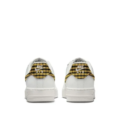 Кроссовки женские Nike Air Force 1 07 White DZ2784-102