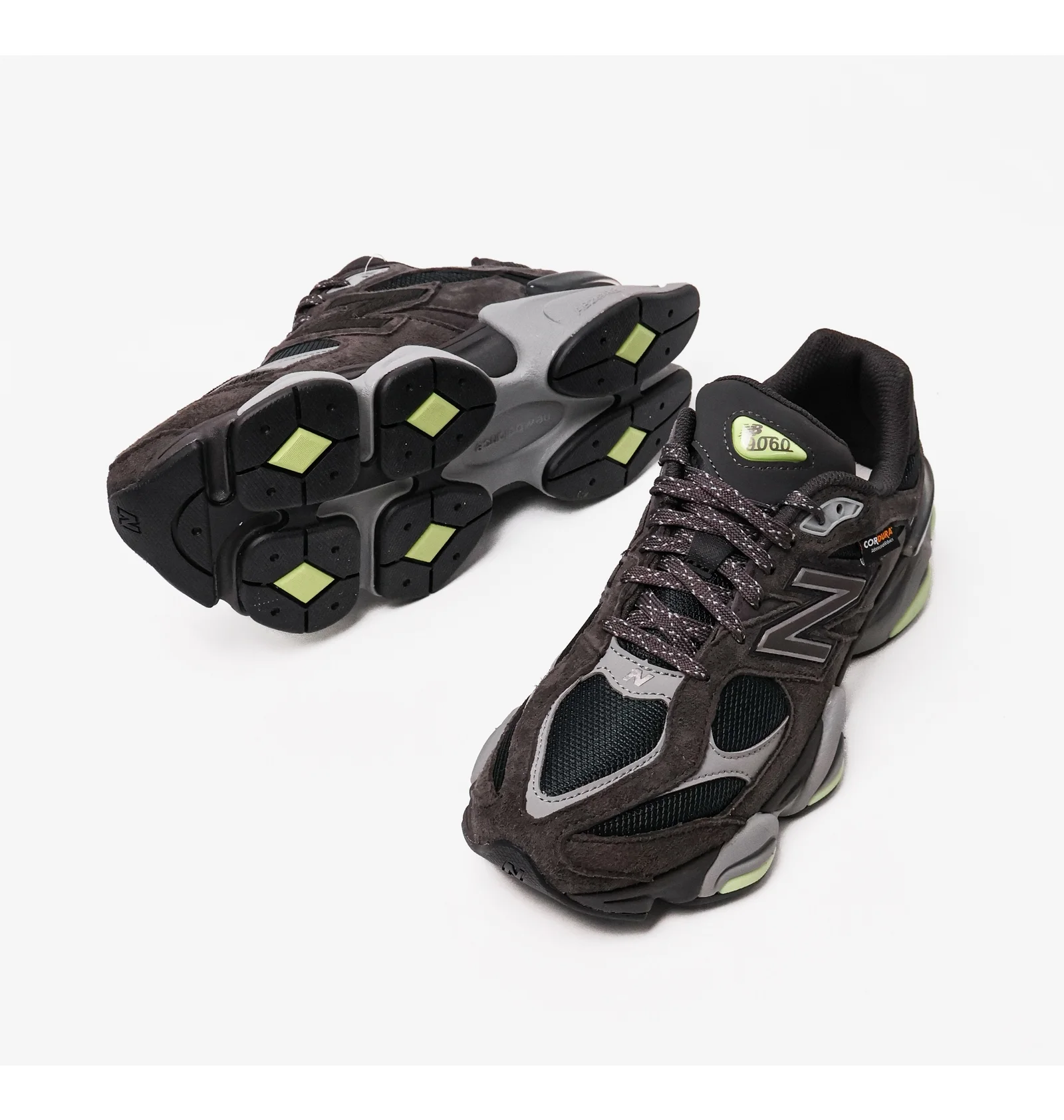 ᐉ Кроссовки унисекс New Balance 9060 Black U90602P8 - купить в
