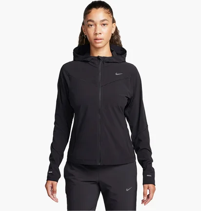 Вітровка жіноча Nike Swift Uv Black FB7480-010