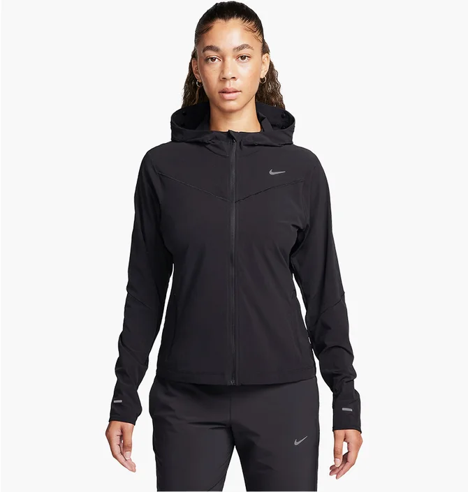 Вітровка жіноча Nike Swift Uv Black FB7480-010
