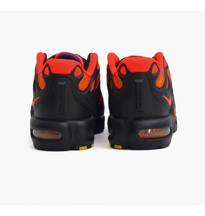 Кроссовки мужские Nike Air Max Plus Drift Black/Orange FD4290-003