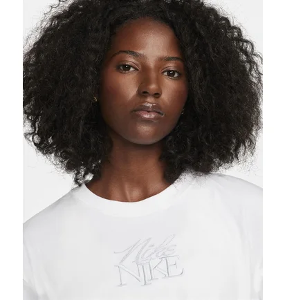 Футболка женская Nike Sportswear T-Shirt White FQ6597-100