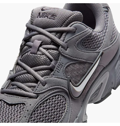Кросівки чоловічі Nike V5 Rnr Suede Grey II6292-006