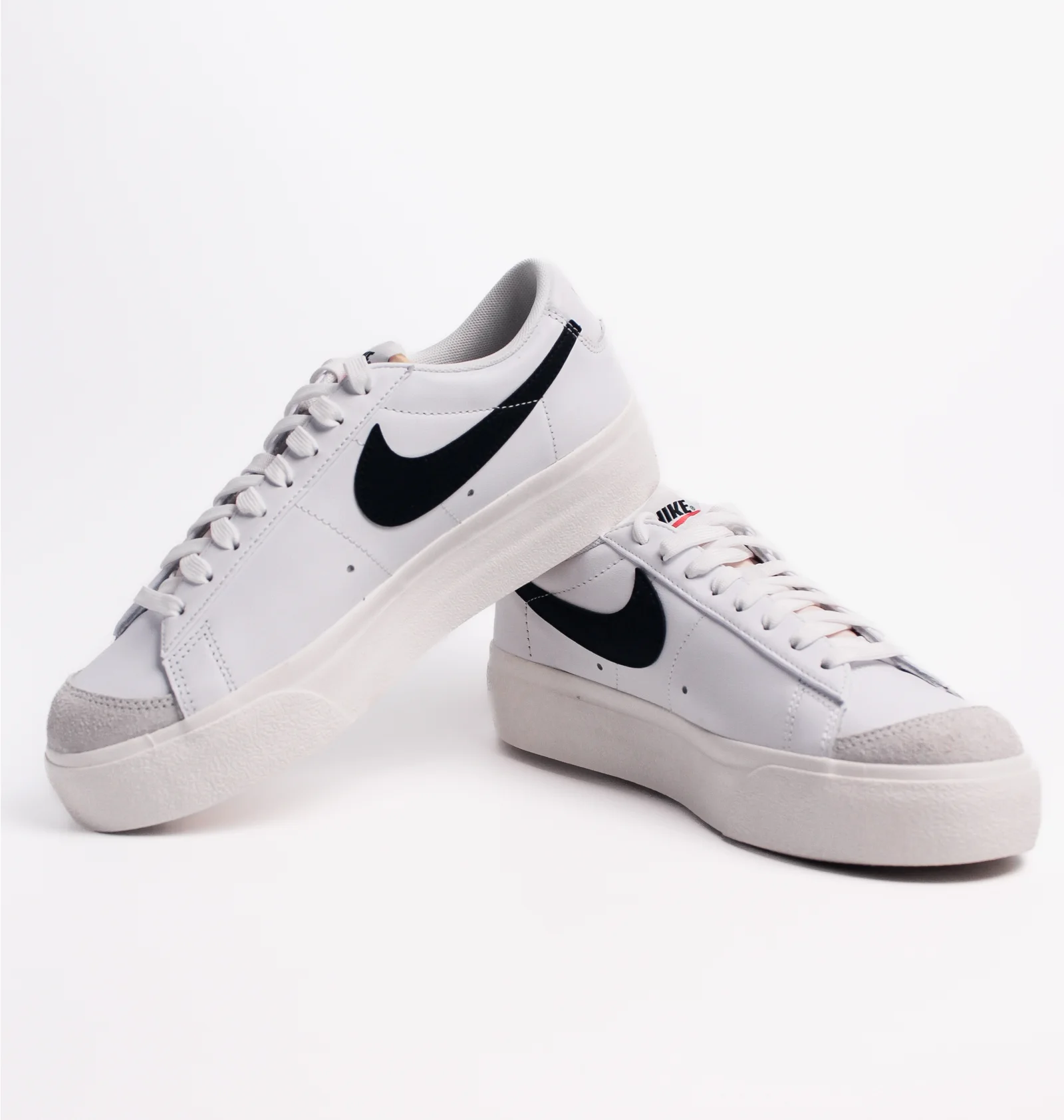 ᐉ Кросівки жіночі Nike Blazer Low Platform White DJ0292-101