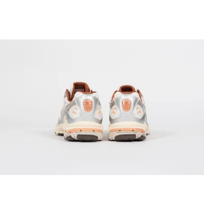 Кроссовки мужские Mizuno Wave Rider 10 Og Metallic D1GA243102