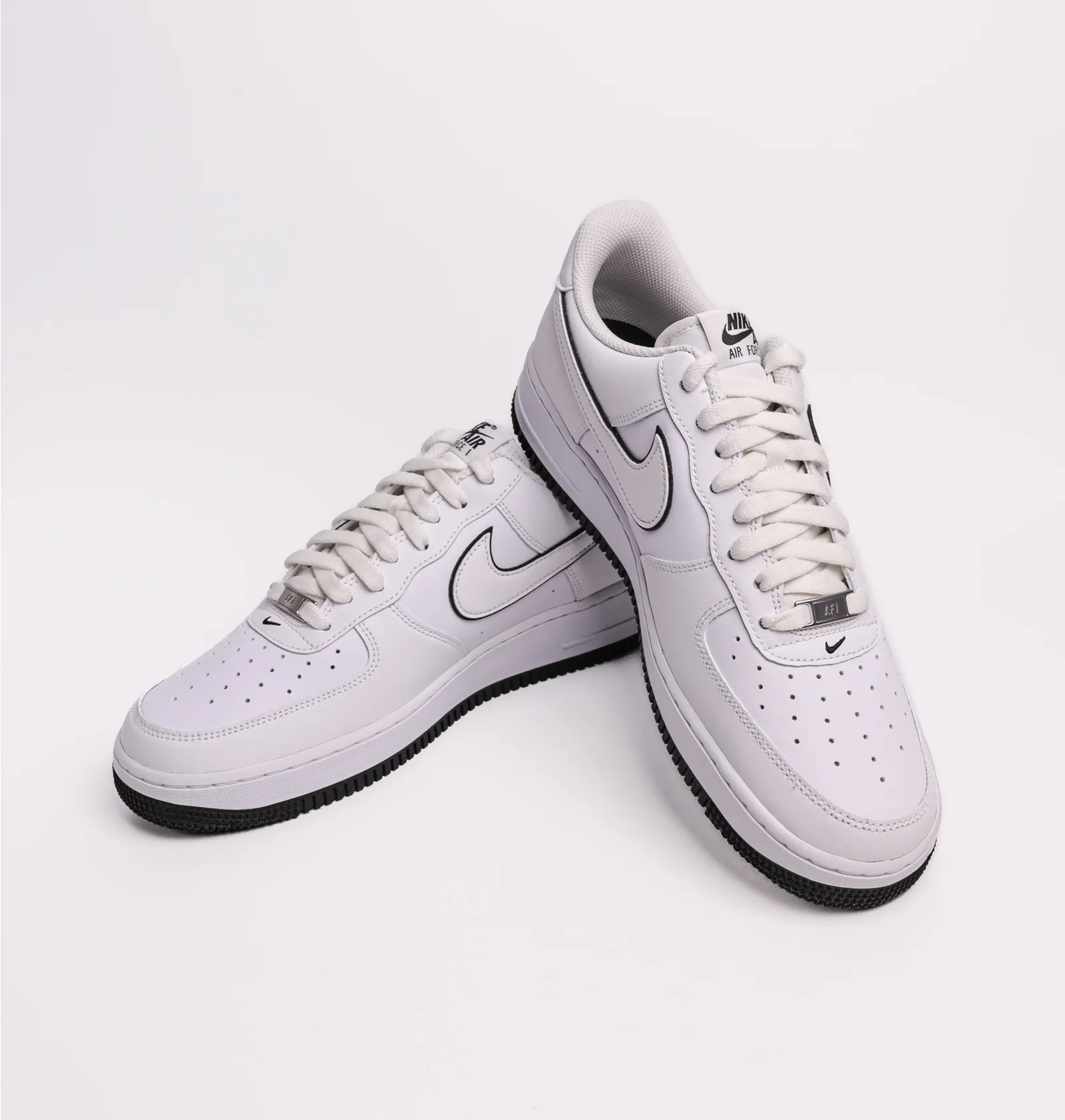 ᐉ Кросівки чоловічі Nike Air Force 1 07 White DV0788-103