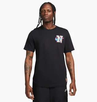 Футболка мужская Nike Sportswear MenS T-Shirt Black FD1320-060