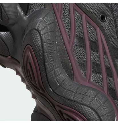 Кроссовки унисекс Adidas Intimidation Low Black JS3316