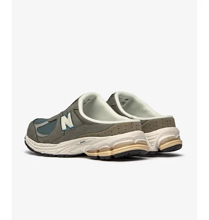 Тапочки мужские New Balance 2002Rm Grey M2002RMK