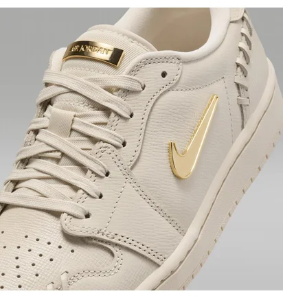 Кросівки жіночі Air Jordan 1 Low Method Of Make Zapatillas Beige FN5032-200