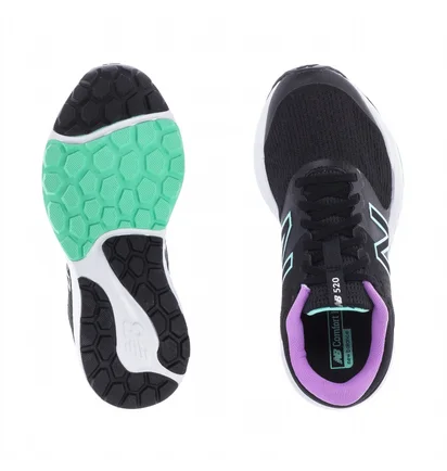 Кросівки жіночі New Balance 520 V7 Black W520CP7